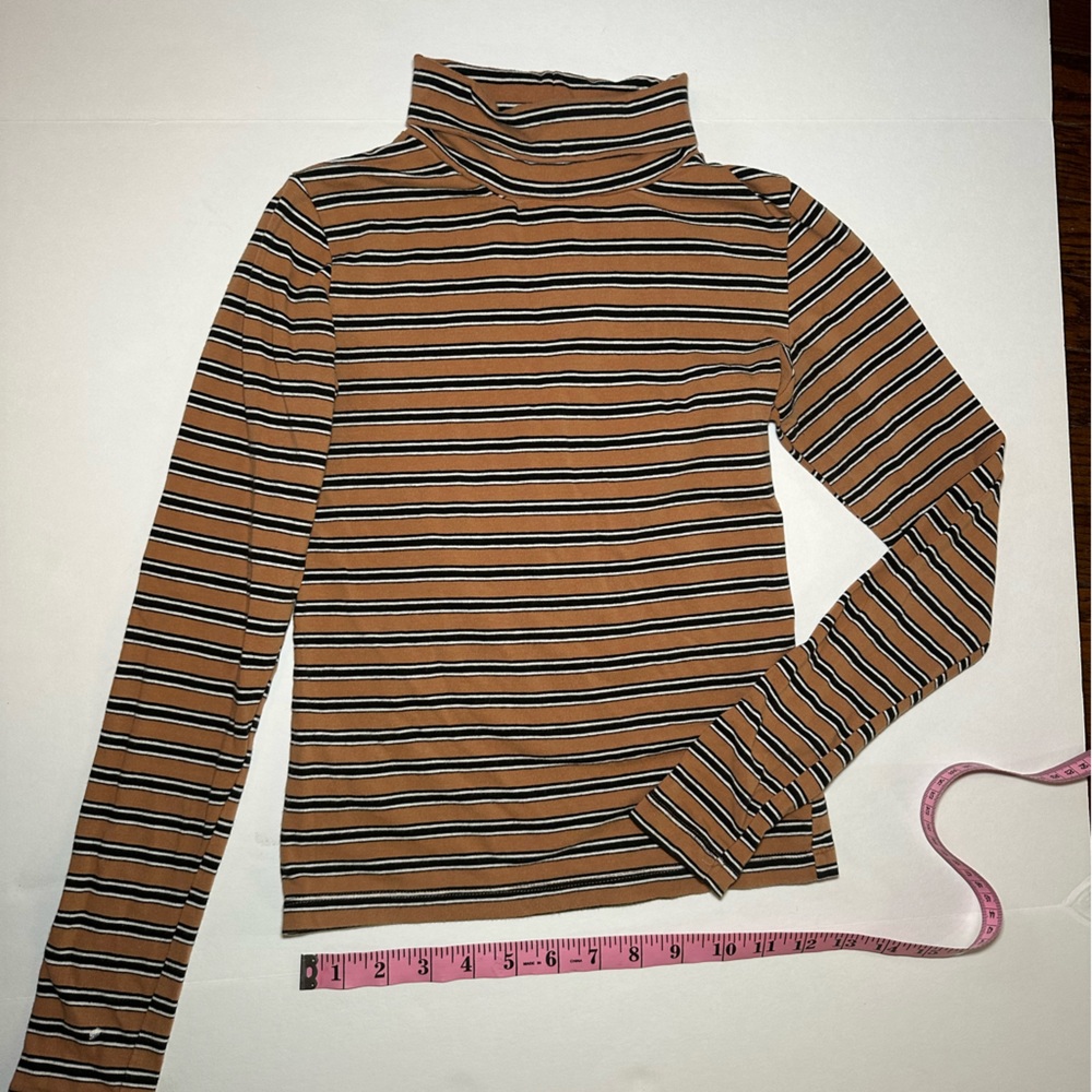 Urban Outfitters Stripe Turtleneck fits XS
